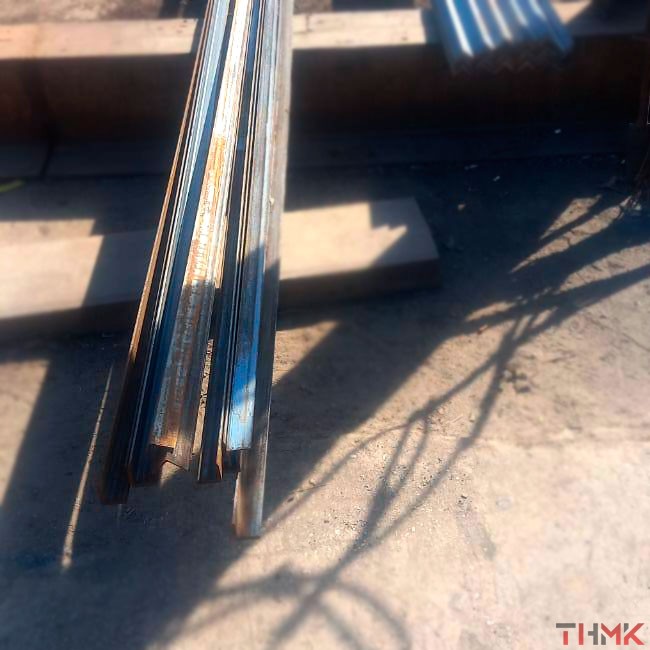 Уголок стальной равнополочный 40х40х4 мм ст. 3сп/3пс ГОСТ 8509-93